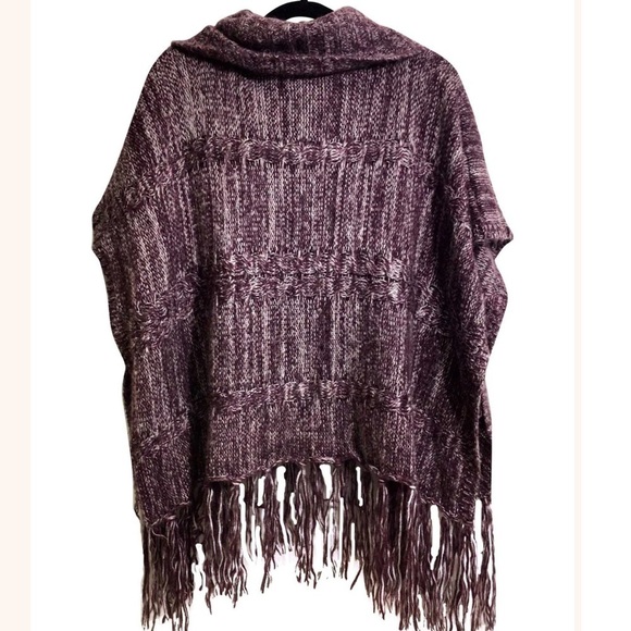 🔥KISMET poncho 💞 - Picture 2 of 2